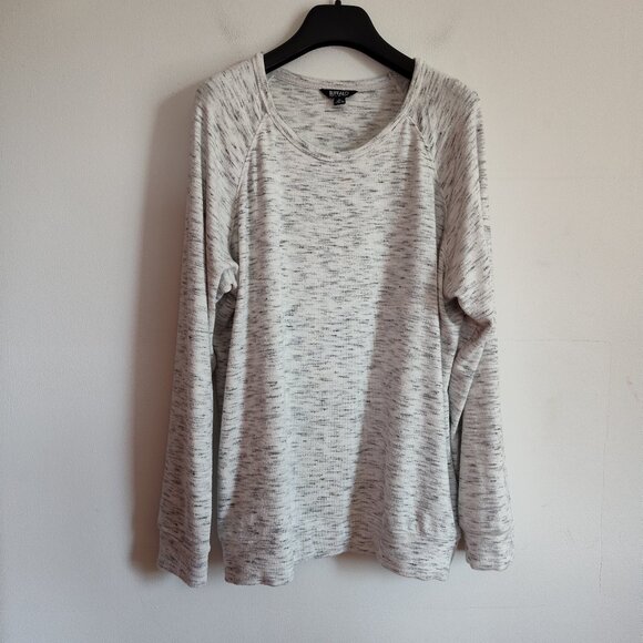 Ladies SZ XL Buffalo Cozy Light Grey Sweatshirt - Picture 1 of 3